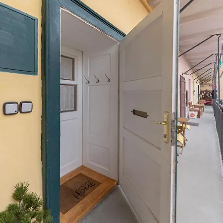 Historical Caserne Apartmán *